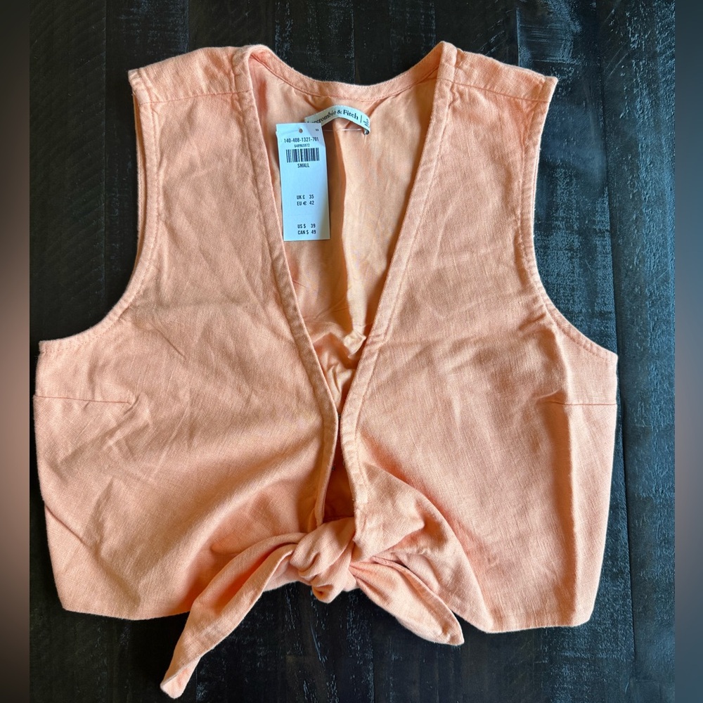 NWT Abercrombie & Fitch Small Linen Top